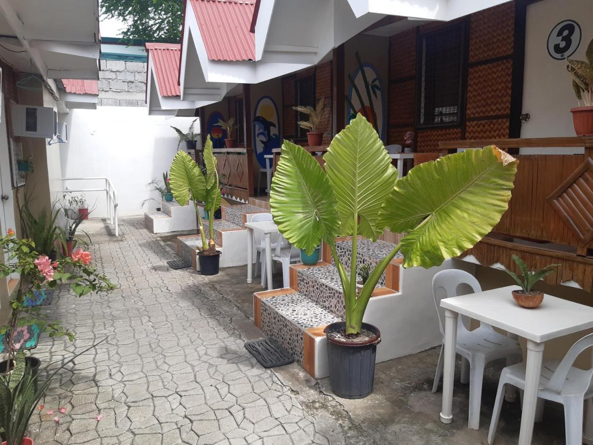 Sandstorm And Cafe *