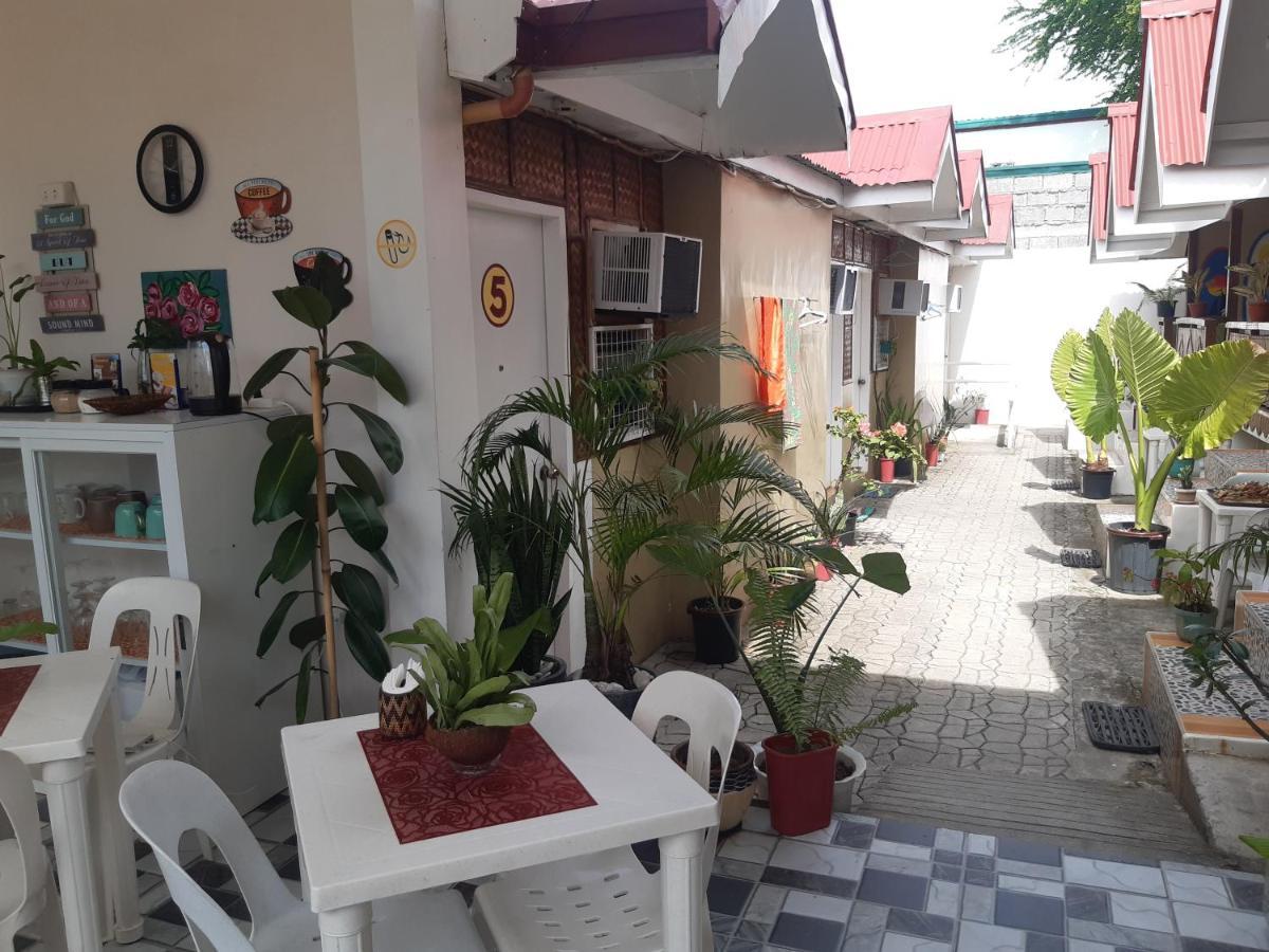 Sandstorm And Cafe Puerto Galera